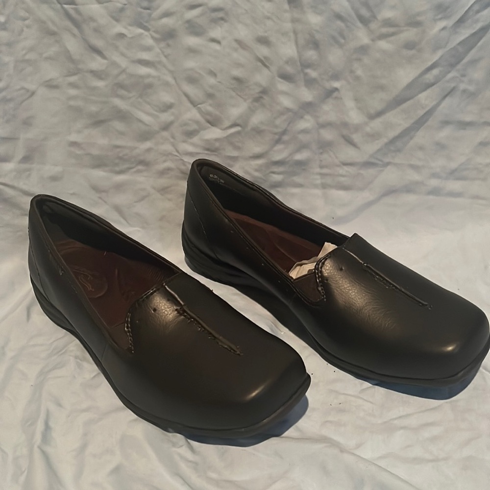 Easy Street Women's Purpose Slip-On